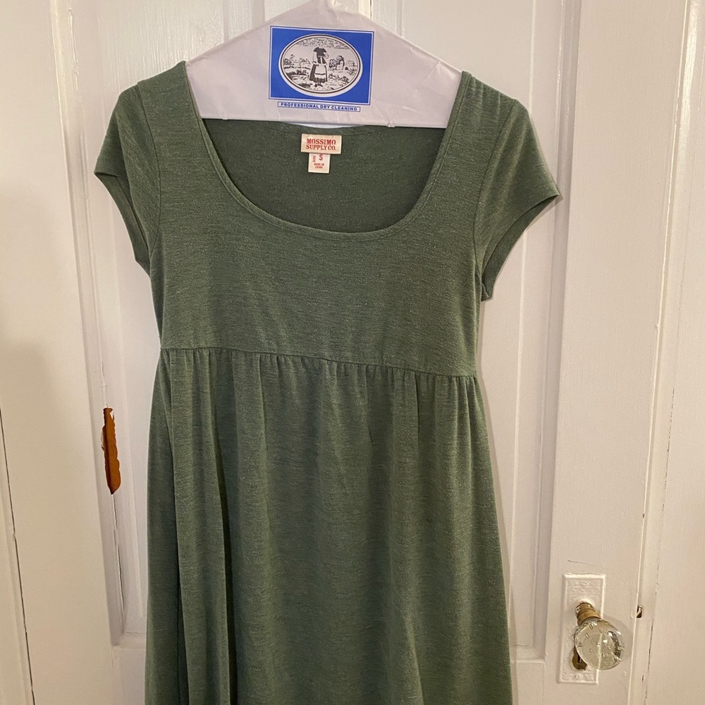 Dress - Picture 2 of 3
